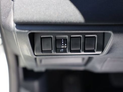 Certified 2025 Subaru Outback AWD/4WD image 15