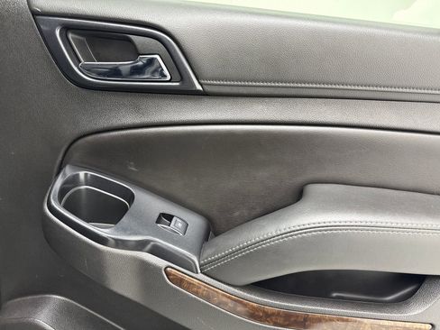 Used 2019 Chevrolet Tahoe LS RWD image 46