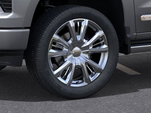 New 2026 Chevrolet Silverado 1500 High Country w/ High Country Premium Package AWD/4WD image 9