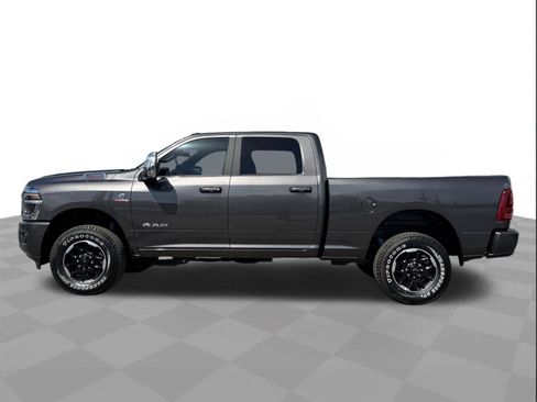 Used 2025 RAM 2500 Laramie AWD/4WD image 2