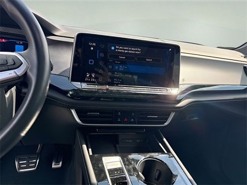 Used 2024 Volkswagen Atlas Cross Sport SEL Premium R-Line image 16