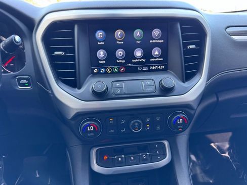 Used 2020 GMC Acadia SLT FWD image 10