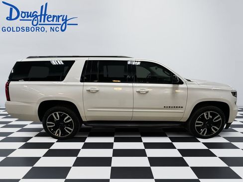 Used 2020 Chevrolet Suburban Premier image 6