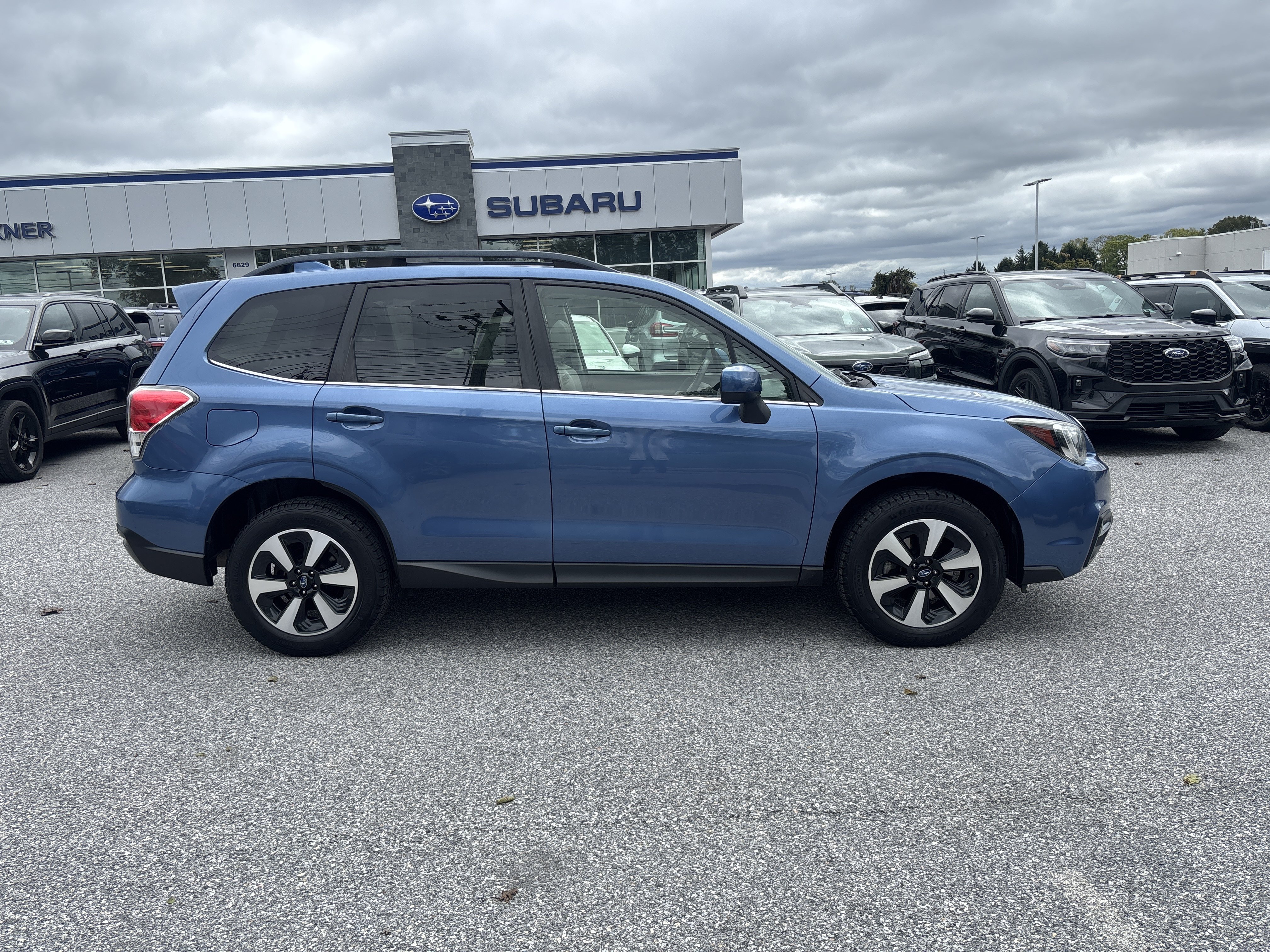Used 2017 Subaru Forester 2.5i Limited AWD/4WD image 19