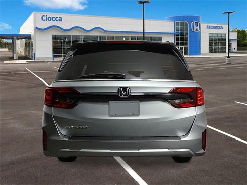 New 2026 Honda Odyssey EX-L image 4