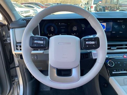 New 2025 Hyundai Santa Fe SEL image 11