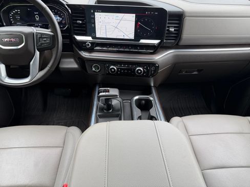 Used 2023 GMC Sierra 1500 SLT w/ SLT Premium Package AWD/4WD image 19