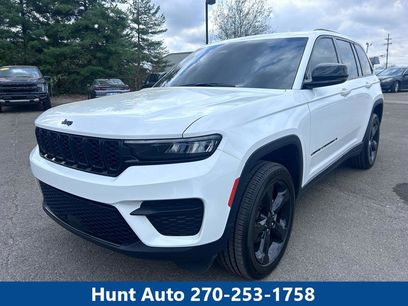 Used 2024 Jeep Grand Cherokee Altitude