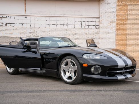 Used 1994 Dodge Viper RT/10 RWD image 25