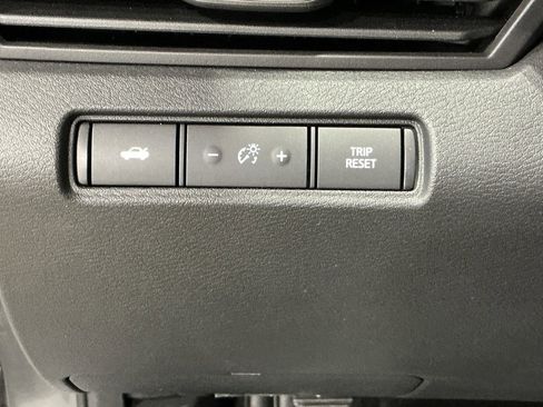 Used 2025 Nissan Altima 2.5 S image 12