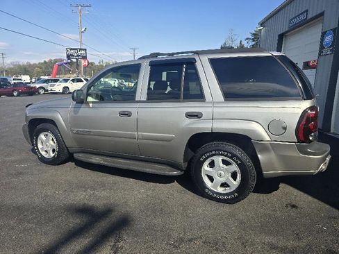 Used 2002 Chevrolet TrailBlazer LS w/ Preferred Equipment Group image 4