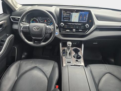 Used 2021 Toyota Highlander Platinum AWD/4WD image 9