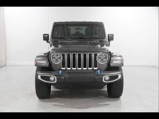 Used 2022 Jeep Wrangler Unlimited Sahara w/ Cold Weather Group AWD/4WD image 2