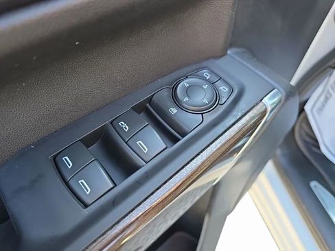 Used 2021 Chevrolet Silverado 1500 LT w/ Z71 Off-Road Package image 25