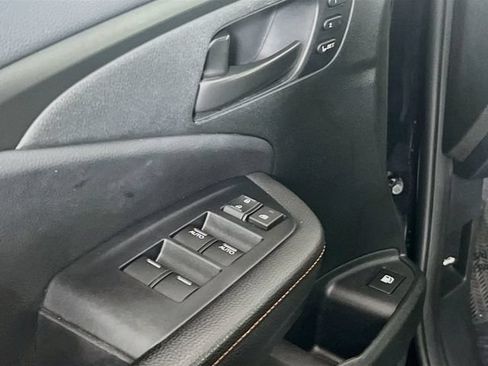 Used 2025 Honda Ridgeline TrailSport image 16