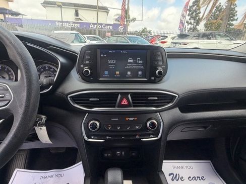 Used 2019 Hyundai Santa Fe SE FWD image 12