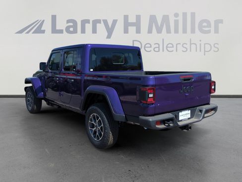 New 2026 Jeep Gladiator Sport AWD/4WD image 3