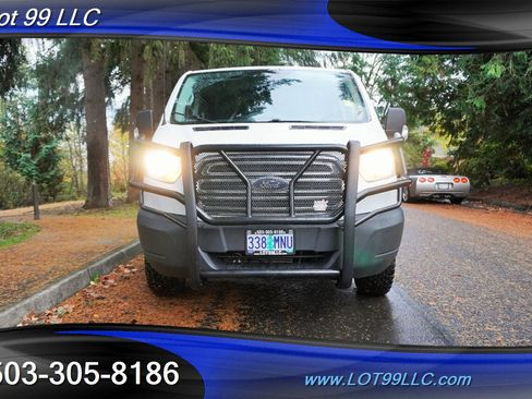 Used 2017 Ford Transit 150 XLT image 6