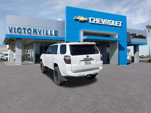 Used 2019 Toyota 4Runner SR5 Premium RWD image 8