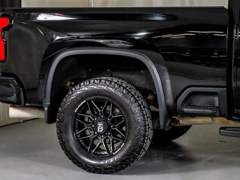 Used 2024 Chevrolet Silverado 2500 High Country w/ High Country Premium Package image 7