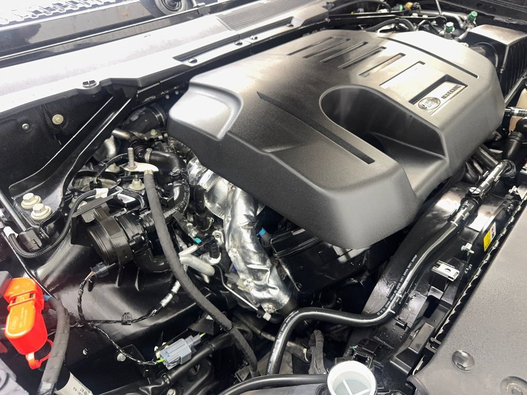 Used 2023 Land Rover Defender 110 SE AWD/4WD image 78