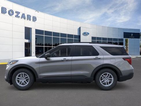 New 2026 Ford Explorer Active image 3
