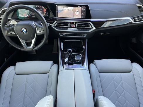 Used 2023 BMW X5 sDrive40i w/ Climate Comfort Package image 3