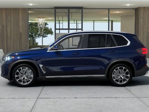 New 2026 BMW X5 xDrive50e AWD/4WD image 4