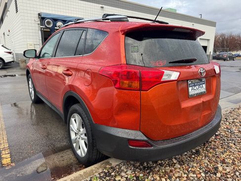 Used 2015 Toyota RAV4 Limited image 2