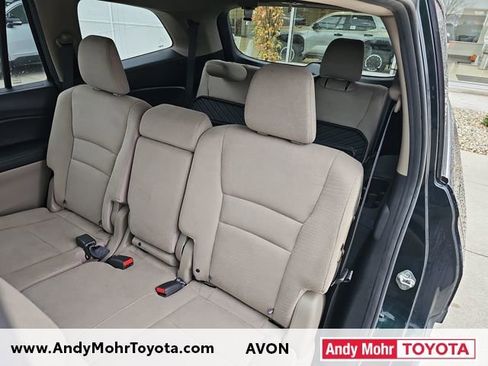 Used 2017 Honda Pilot LX image 25