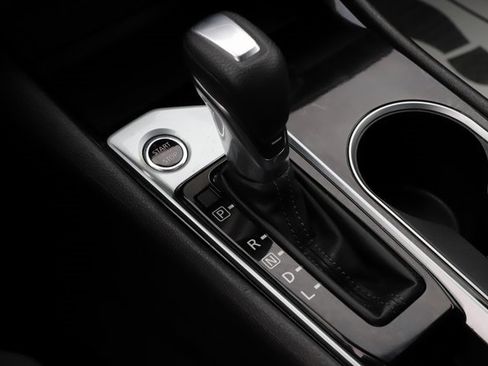 Used 2024 Nissan Altima 2.5 SV image 26