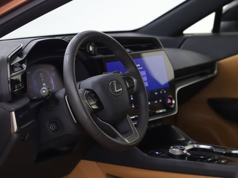 Used 2024 Lexus RZ 450e Premium w/ Technology Package AWD/4WD image 27