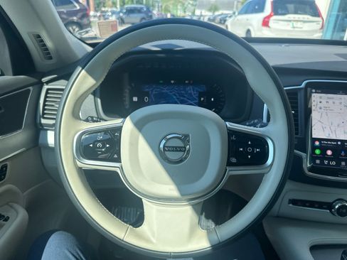 Used 2025 Volvo XC90 B5 Core w/ Climate Package AWD/4WD image 13