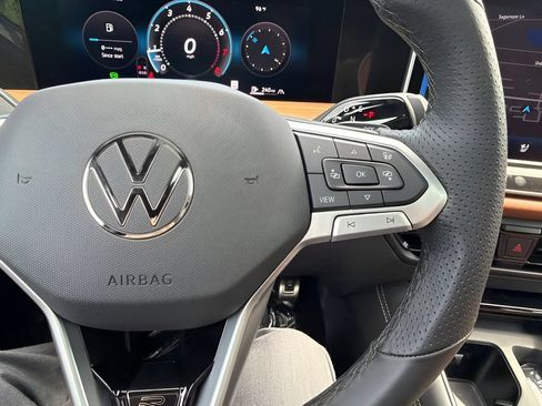 New 2026 Volkswagen Tiguan SEL R-Line AWD/4WD image 13