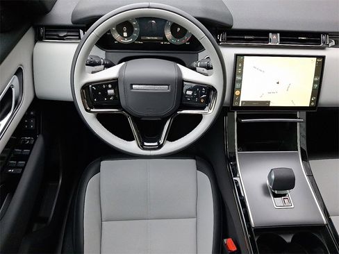 New 2026 Land Rover Range Rover Velar S image 7