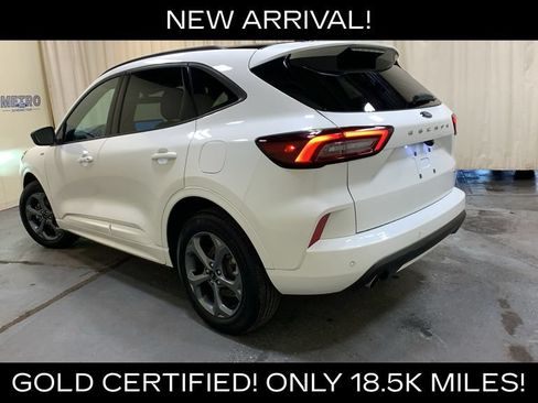 Used 2024 Ford Escape ST-Line w/ Tech Pack #1 AWD/4WD image 5