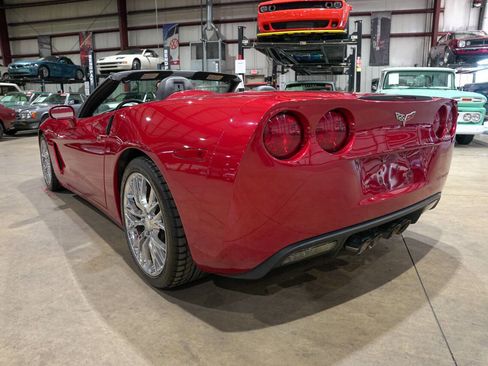 Used 2005 Chevrolet Corvette Convertible w/ Preferred Equipment Group RWD image 6