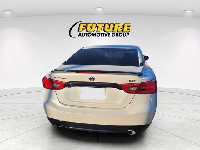 Used 2017 Nissan Maxima SR w/ Midnight Edition FWD image 4