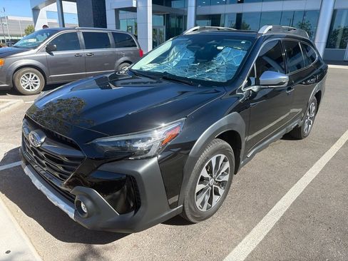 Certified 2023 Subaru Outback Touring AWD/4WD image 8