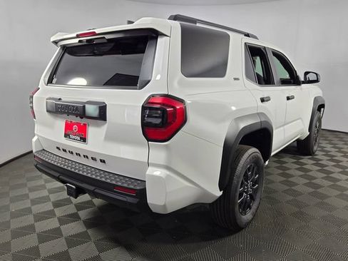 Used 2026 Toyota 4Runner SR5 AWD/4WD image 8