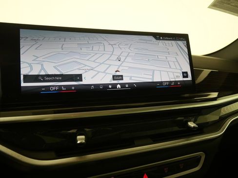 Certified 2025 BMW X6 xDrive40i w/ Premium Package image 26