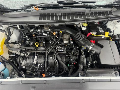 Used 2024 Ford Edge SE image 23