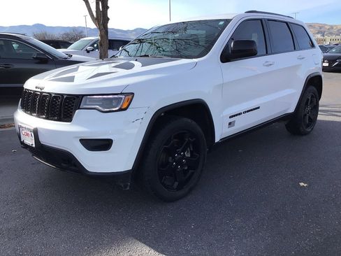 Used 2021 Jeep Grand Cherokee Freedom Edition image 2