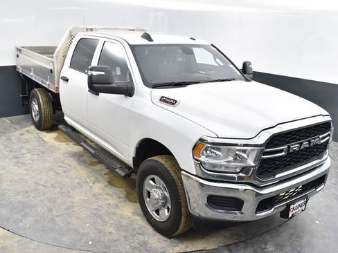 New 2024 RAM 2500 Tradesman w/ Chrome Appearance Group image 37