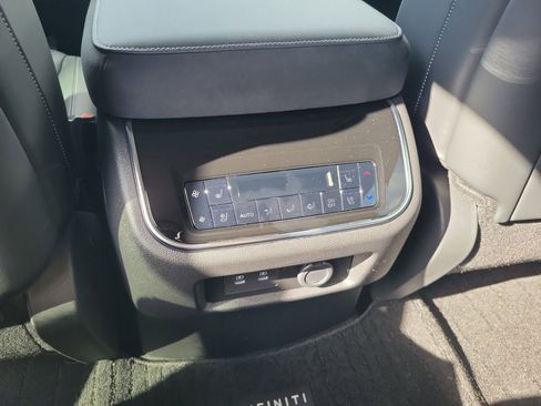 New 2026 INFINITI QX80 Luxe w/ Cargo Package image 10