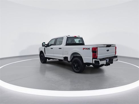 Used 2023 Ford F250 XL w/ STX Appearance Package image 6