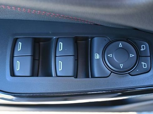 New 2026 Chevrolet Trax RS w/ Sunroof Package image 11