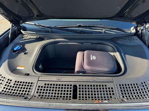 New 2026 Hyundai Ioniq 9 Calligraphy image 10