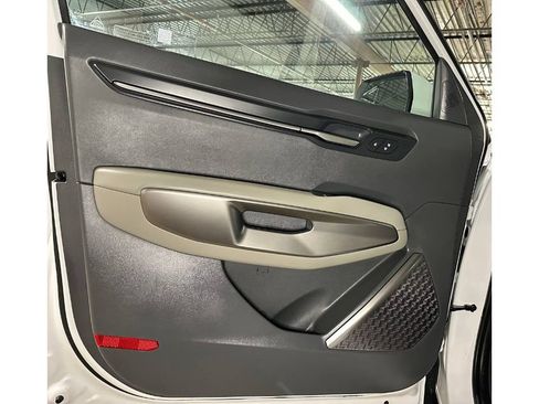 Used 2025 Kia EV9 Wind image 20