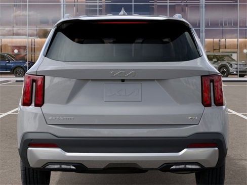 New 2025 Kia Sorento S image 13